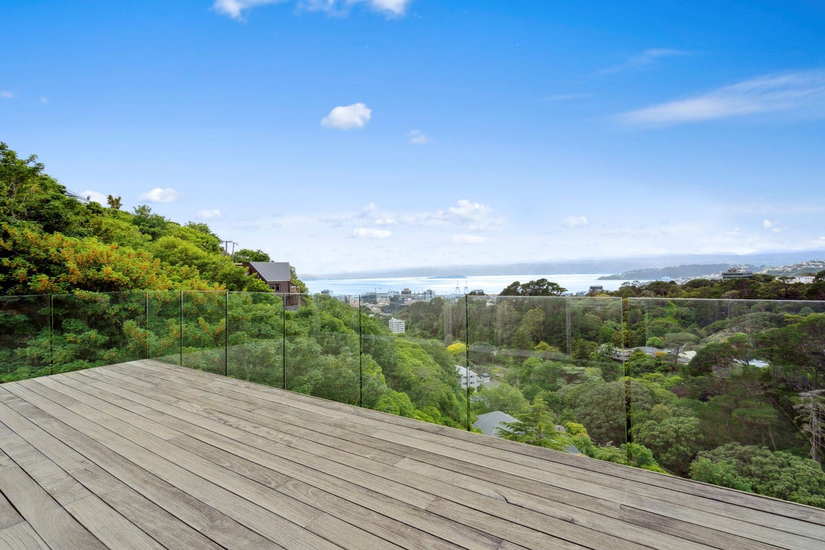 29 Orangi Kaupapa Road, Northland, Wellington - Carousel 2