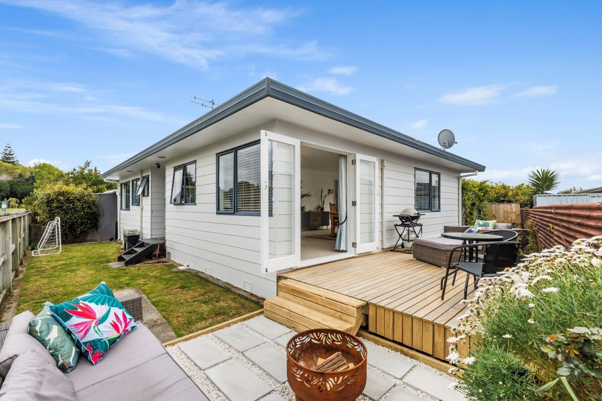 408B Ngatai Road, Bellevue, Tauranga - Carousel 1