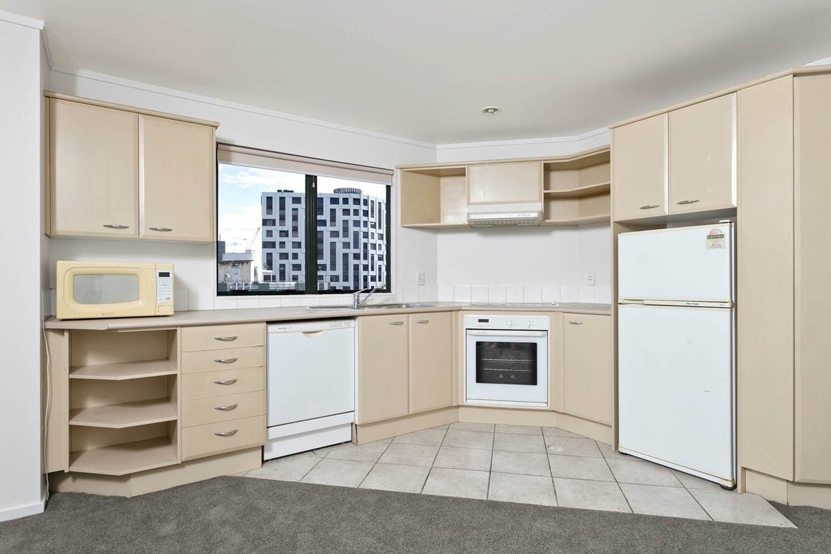 12D/6 Whitaker Place, Grafton, Auckland - Carousel 1
