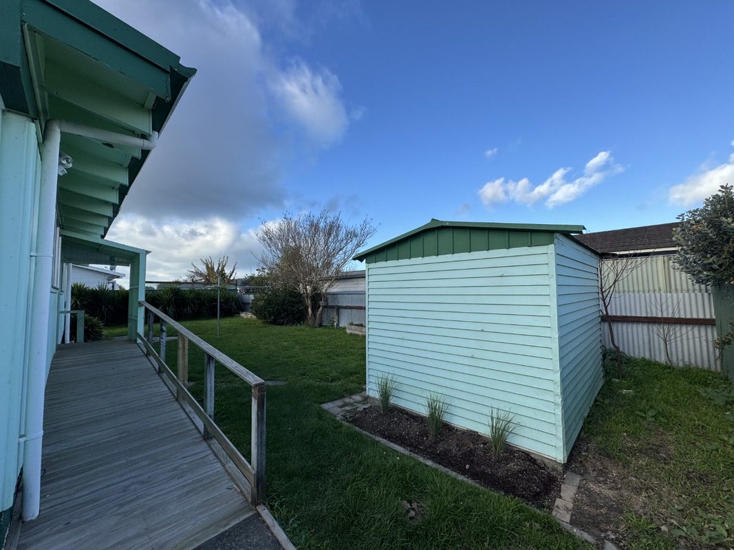 4B Leicester Avenue, Tamatea, Napier - Carousel 15