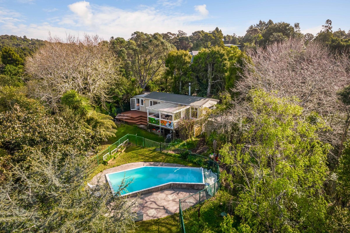 29 Turanga Road, Henderson Valley, Auckland - Carousel 2