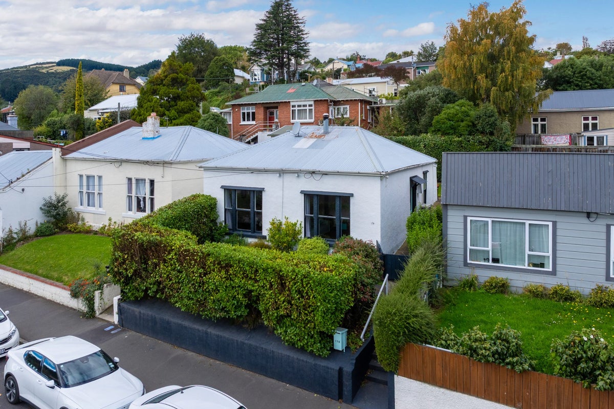 174 North Road, North East Valley, Dunedin - Carousel 1