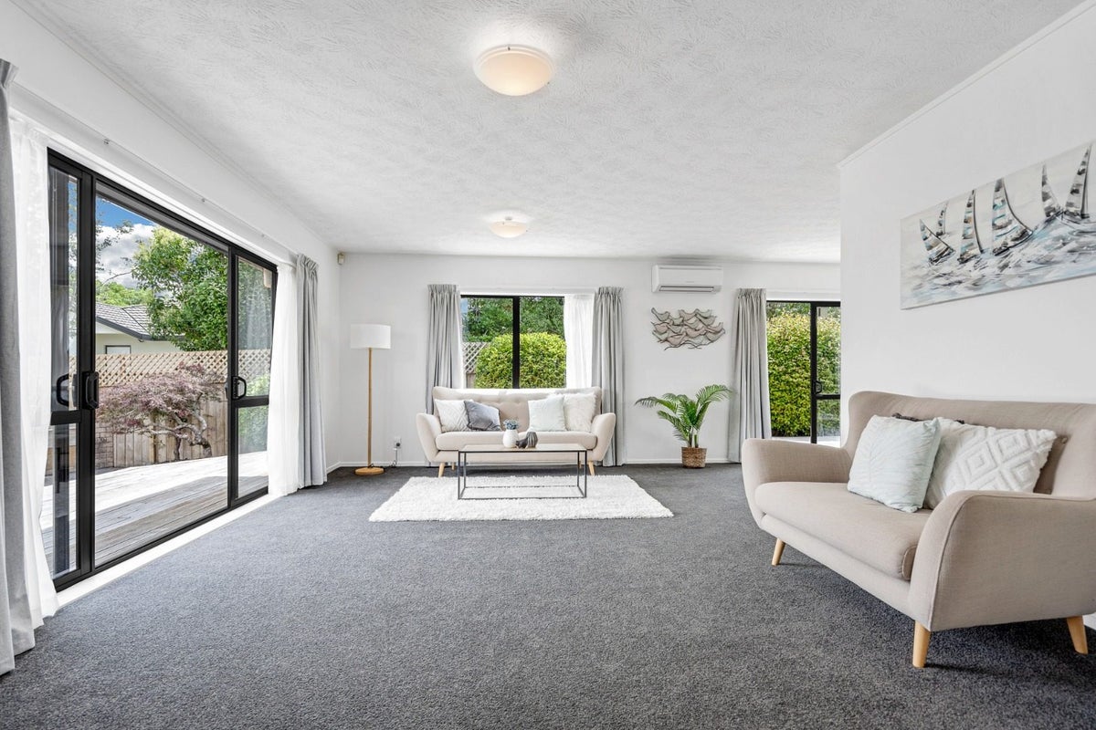 25 Septimus Place, Henderson, Auckland - Carousel 2