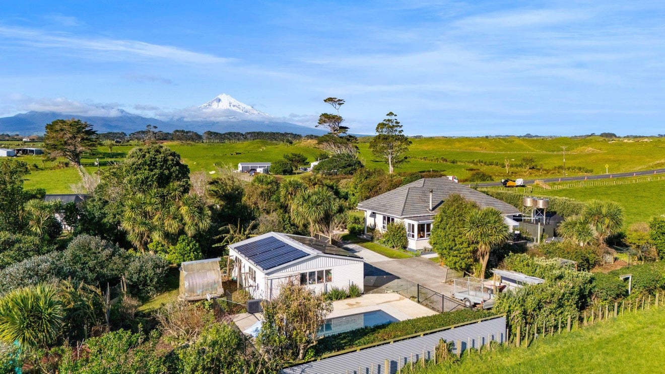 7091 South Road, Warea, South Taranaki, Taranaki - Carousel 50
