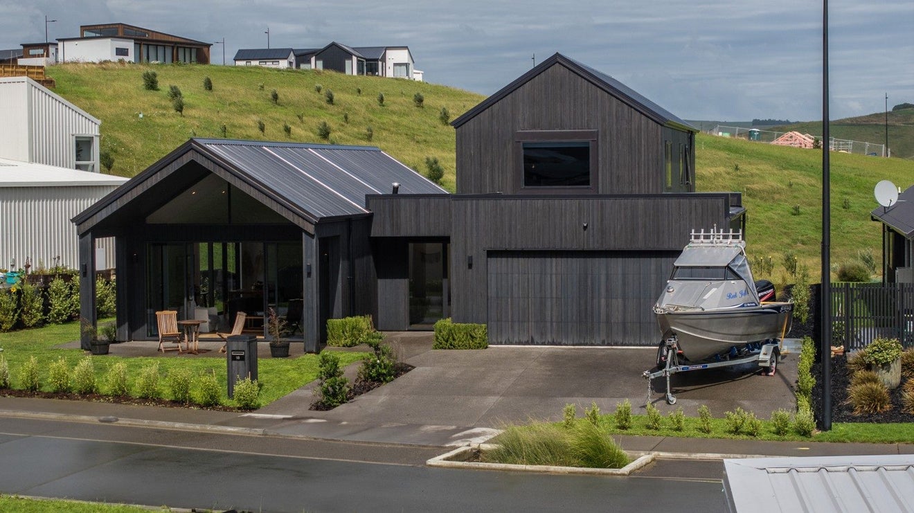 18 Maataitai Road, Raglan, Raglan - Carousel 1