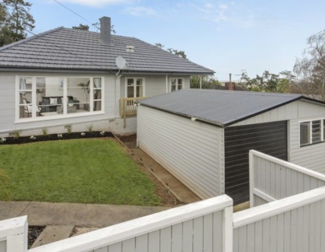 14 Te Wheoro Street, MEREMERE, MERCER - Carousel 16