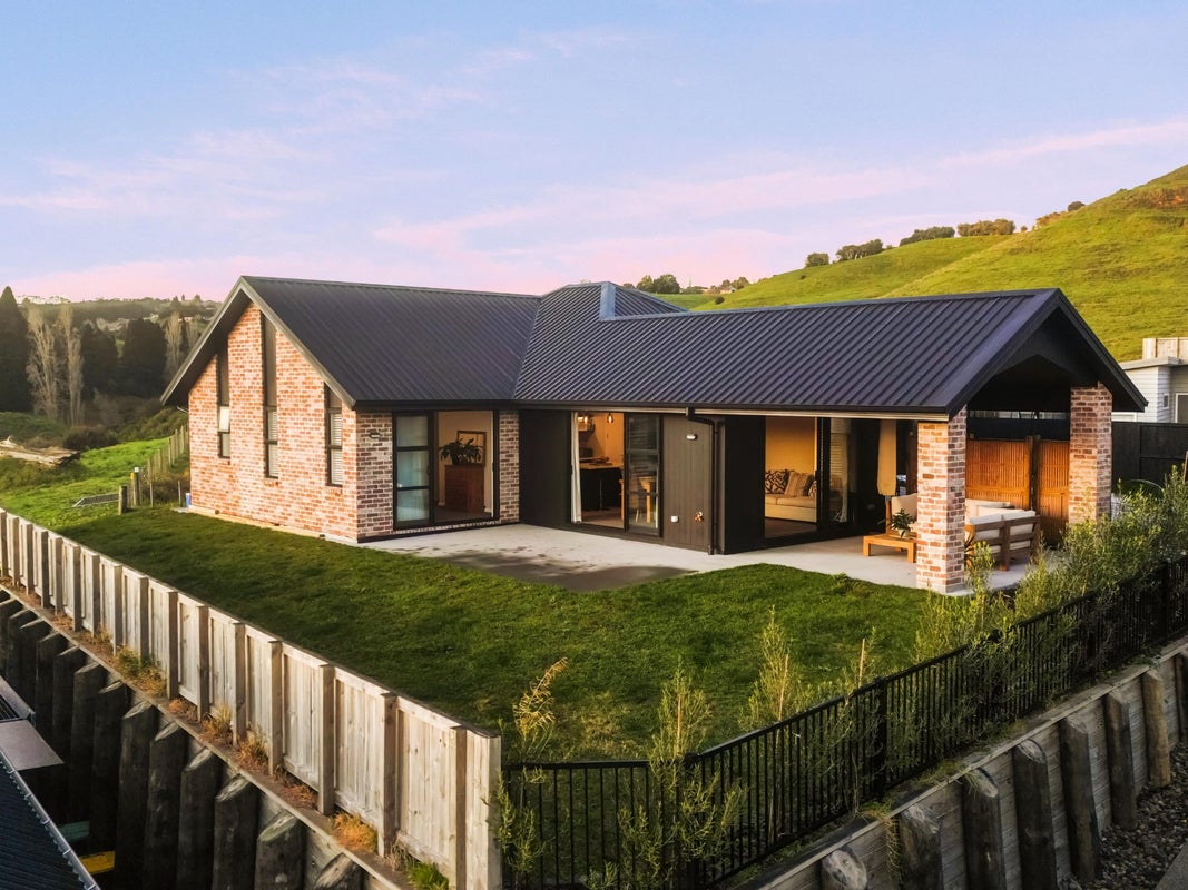 26 Hayward Place, Ohauiti, Tauranga - Carousel 1
