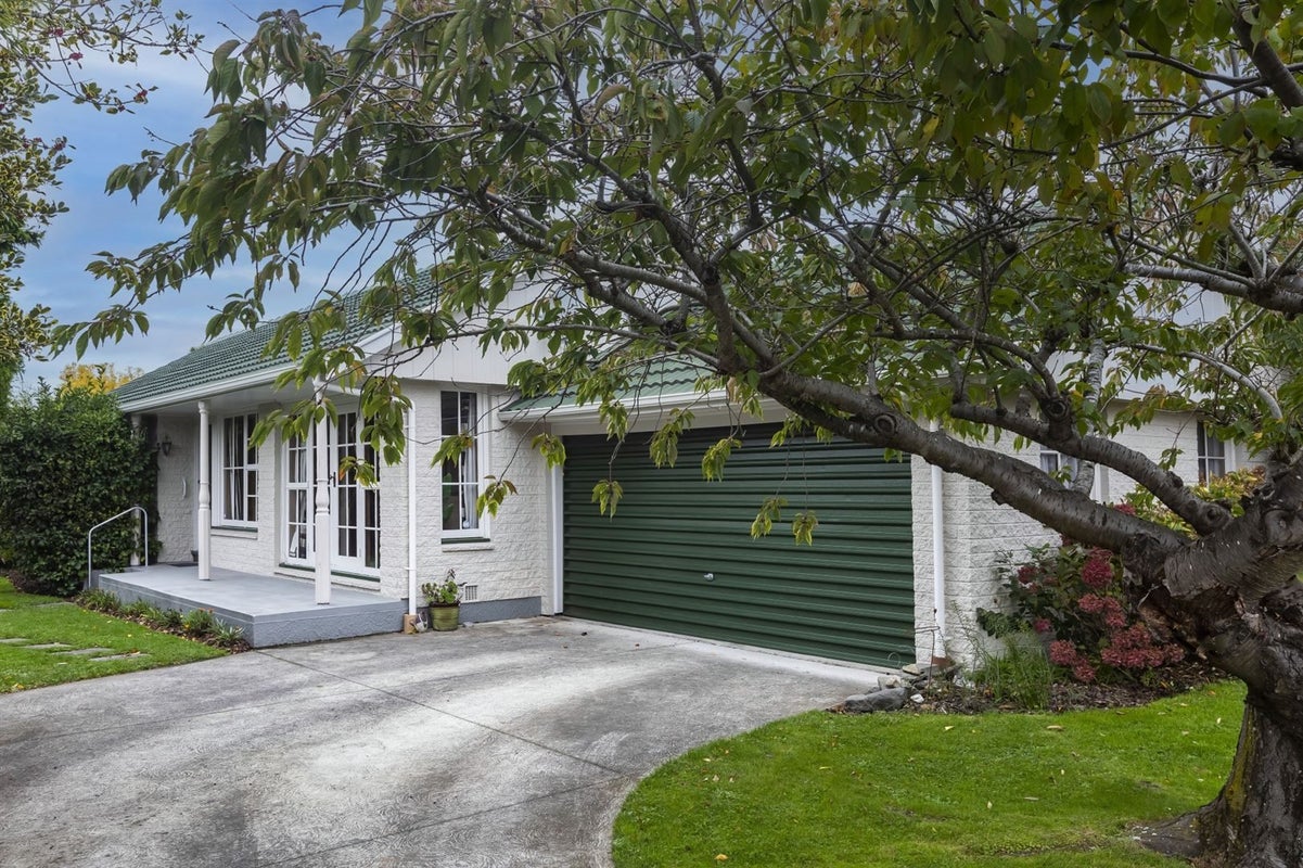 14 Chilton Drive, Mairehau, Christchurch - Carousel 1