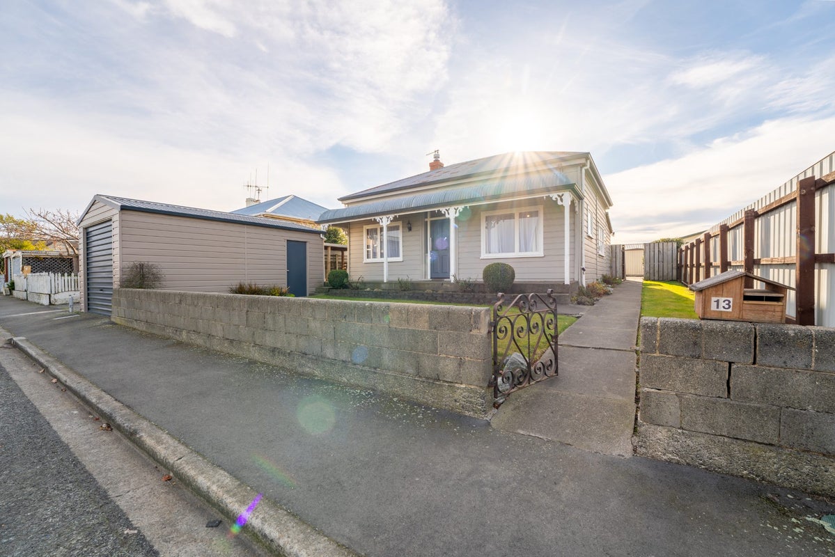 13 Baker Street, West End, Timaru - Carousel 1