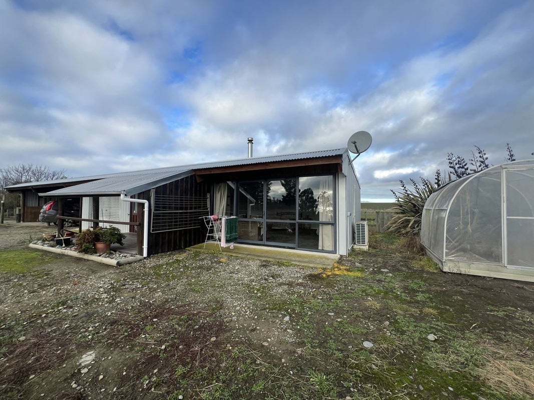 192 Waihao Back Road, Waimate, Waimate - Carousel 1