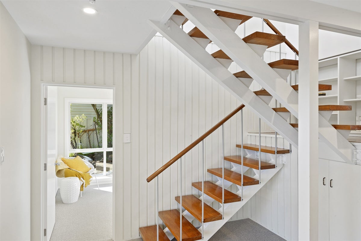 21 Cannon Hill Crescent, Mount Pleasant, Christchurch - Carousel 22