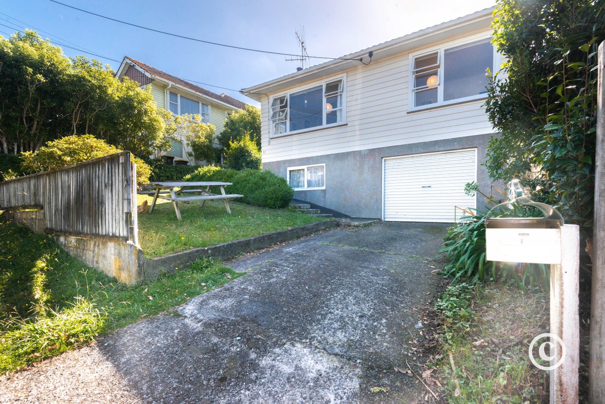 82 Chester Road, Tawa, Wellington - Carousel 1