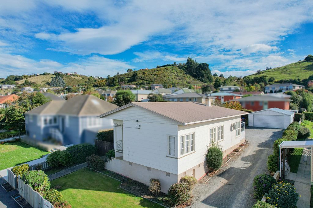10 McLean Street, Oamaru North, Oamaru - Carousel 1