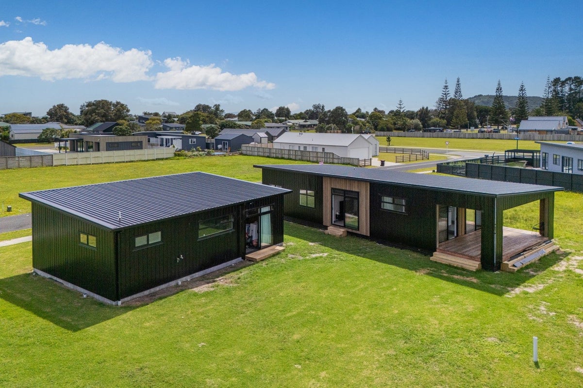 5 Riria Way, Matarangi, Whitianga - Carousel 1