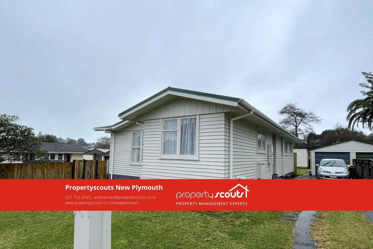 50 Endeavour Street, Marfell, New Plymouth - Carousel 1