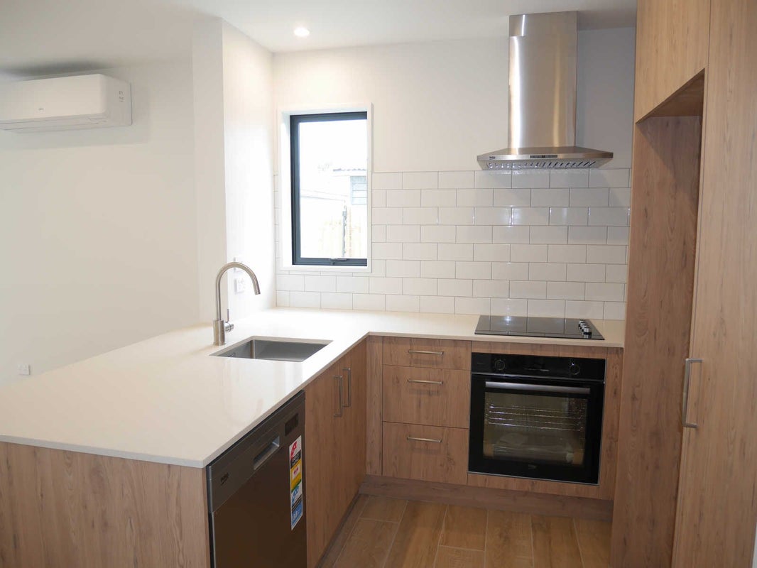 30F Hills Road, Edgeware, Christchurch - Carousel 2