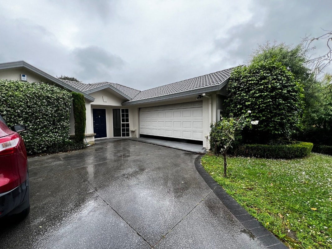 7 Godwin Court, Unsworth Heights, Auckland - Carousel 1