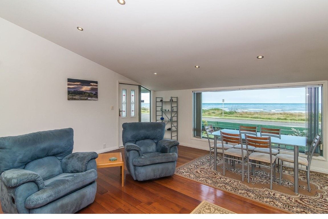 110 Marine Parade, Otaki Beach, Otaki - Carousel 2