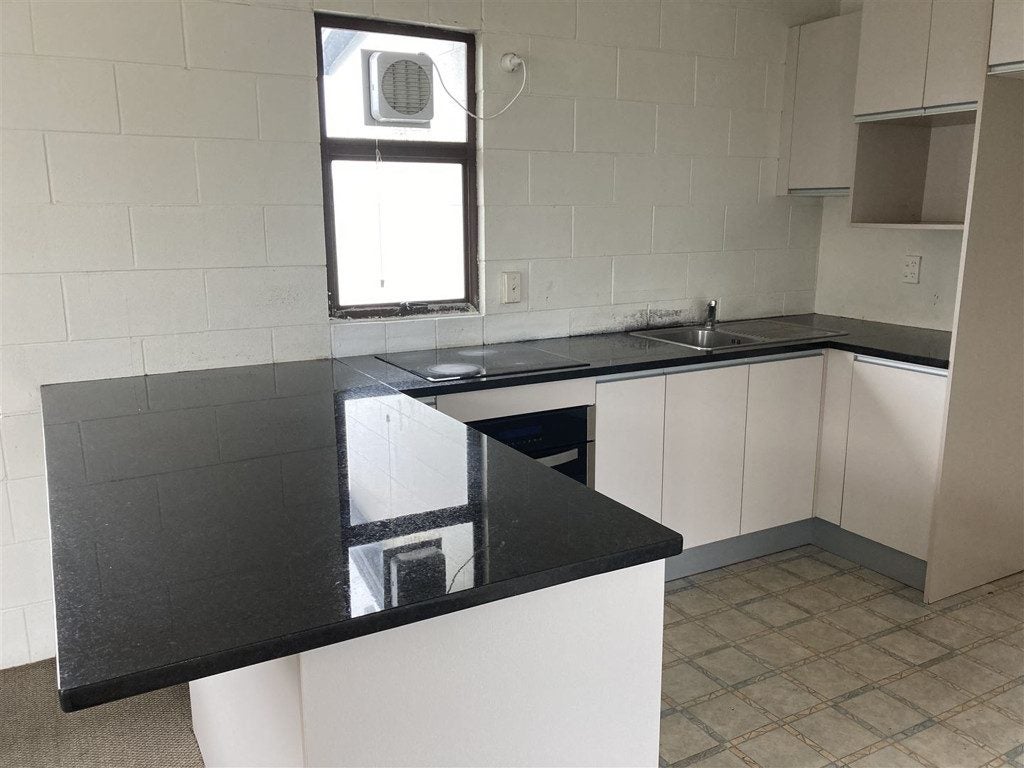 4/17 Coyle Street, Sandringham, Auckland - Carousel 2