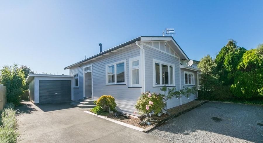 53 Georges Drive, Napier South, Napier - Carousel 1