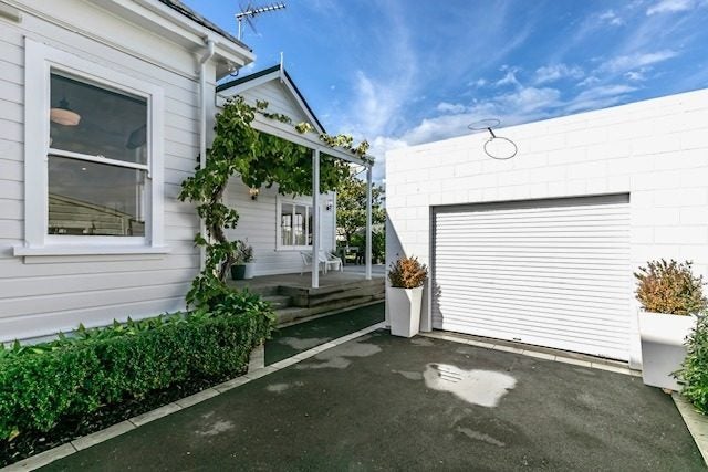 26 High Street, Petone, Lower Hutt - Carousel 18