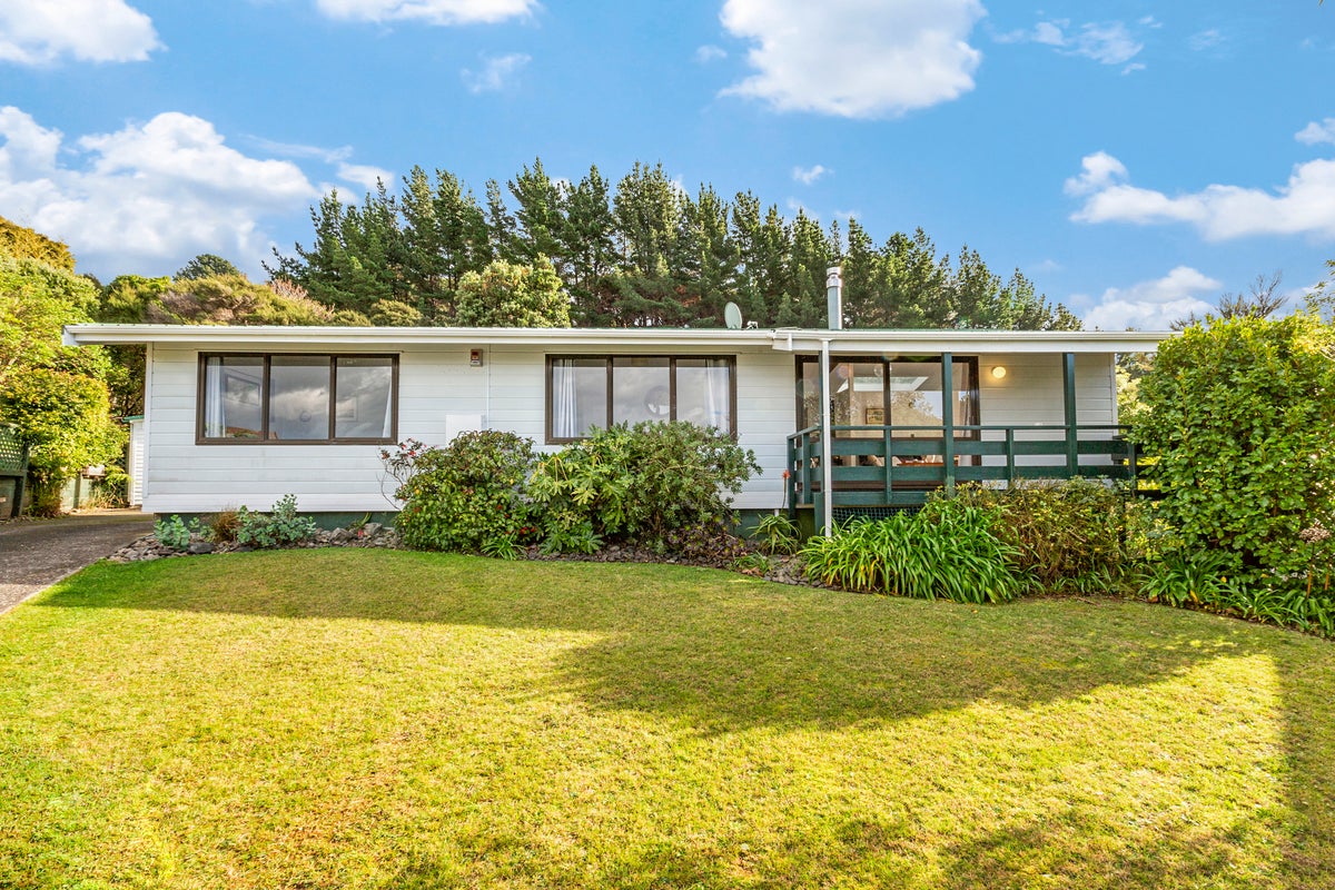 13 The Mainsail, Whitby, Porirua - Carousel 1