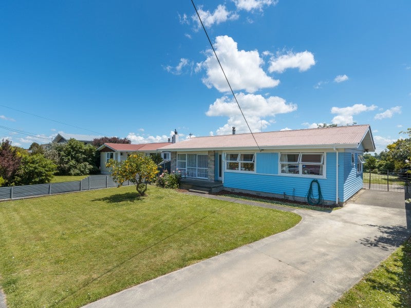 24 Peters Avenue, Cloverlea, Palmerston North - Carousel 1