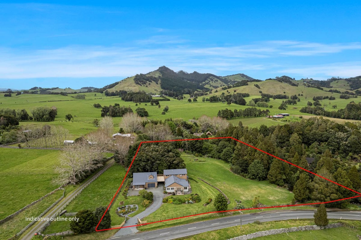 255 Tangihua Road, Whangarei - Carousel 34