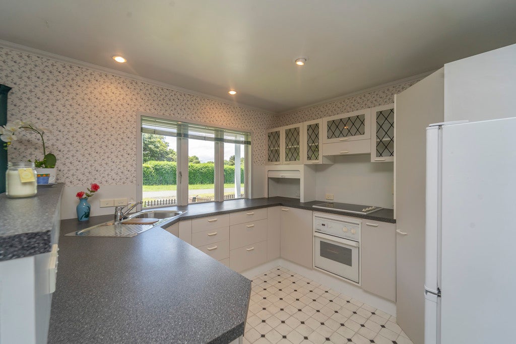 28 Renall Street, Featherston, Featherston - Carousel 2