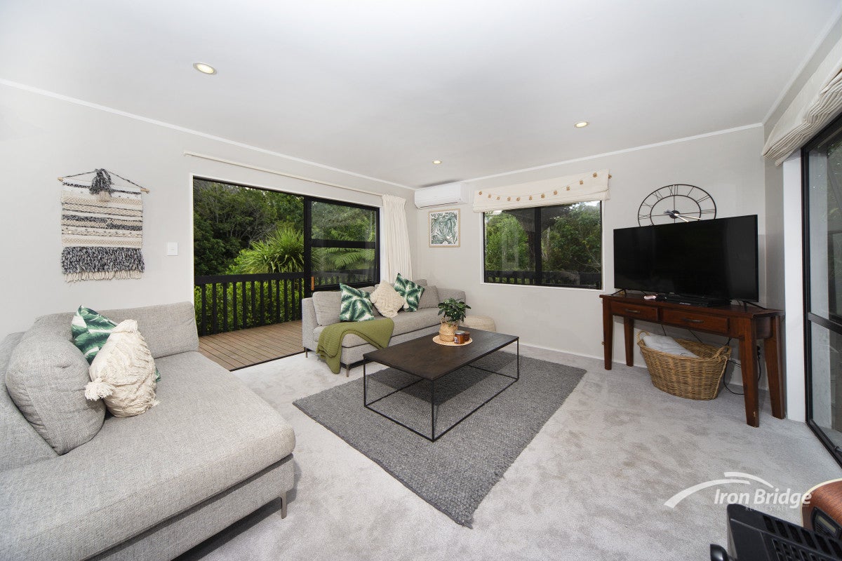 2/200 VERBENA RD, Birkdale, Auckland - Carousel 2