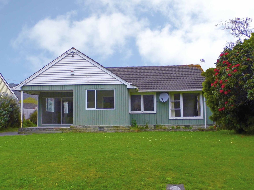 1223 Taita Drive, Taita, Lower Hutt - Carousel 1
