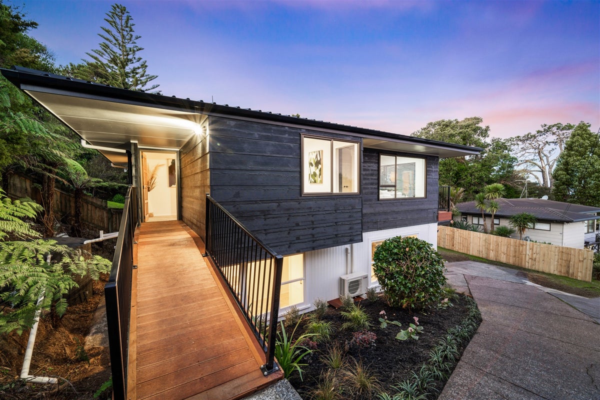 26A Wade River Road, Stanmore Bay, Whangaparaoa - Carousel 2
