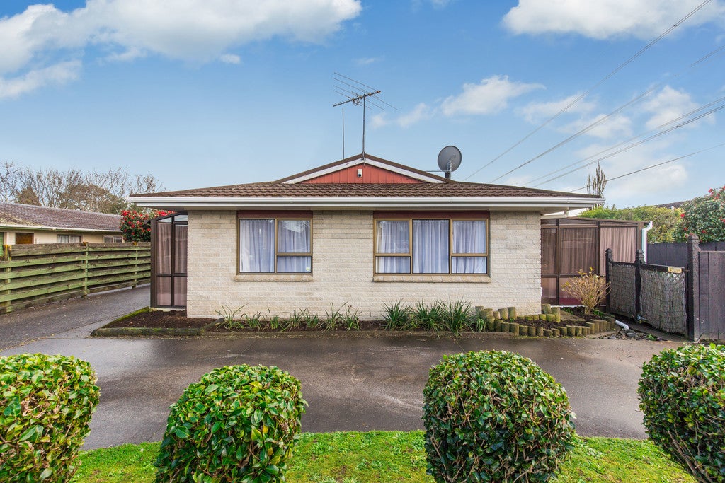 1/18 Berwyn Avenue, Takanini, Auckland - Carousel 1