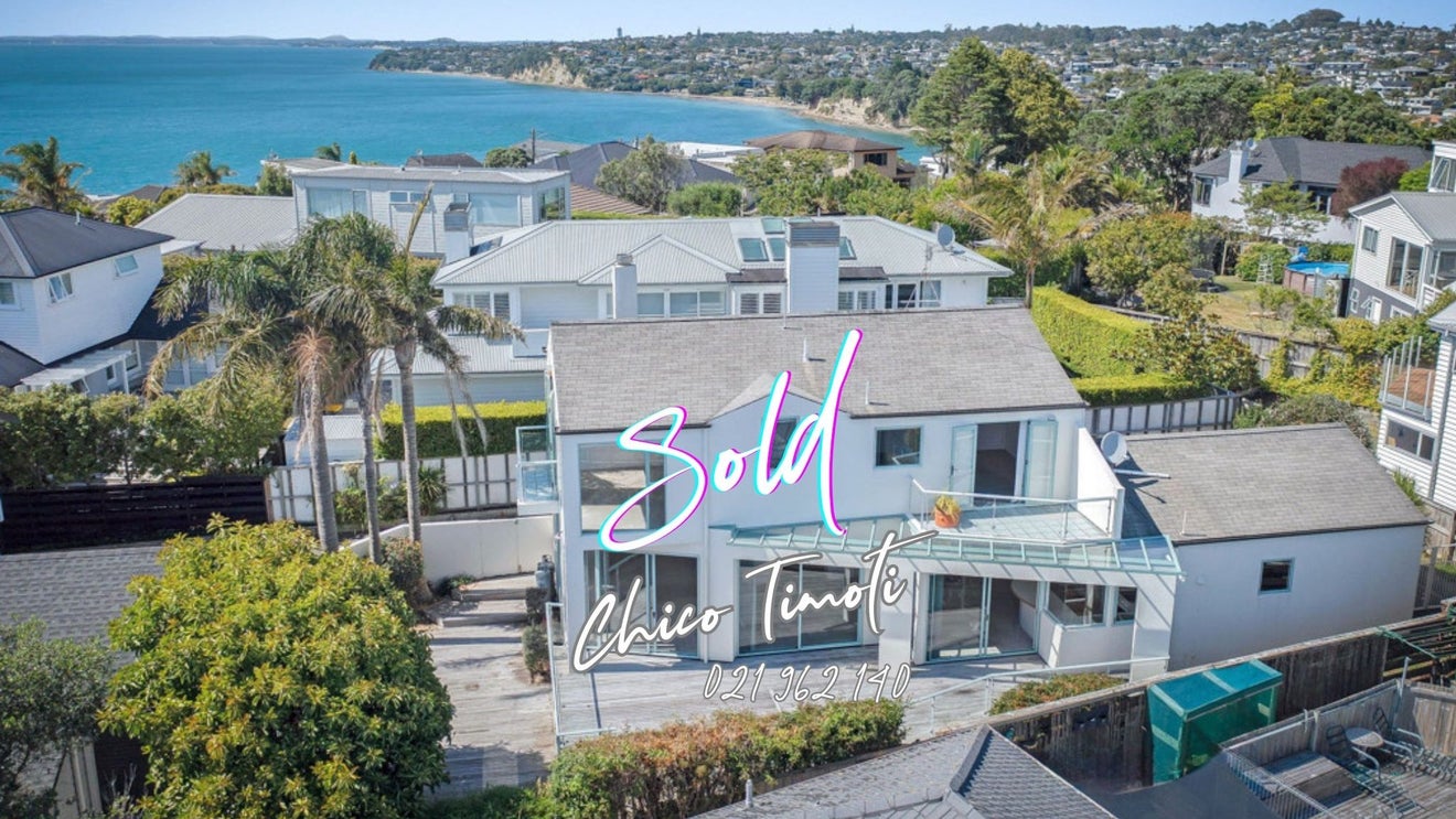 2/42 Churchill Road, Murrays Bay, Auckland - Carousel 1