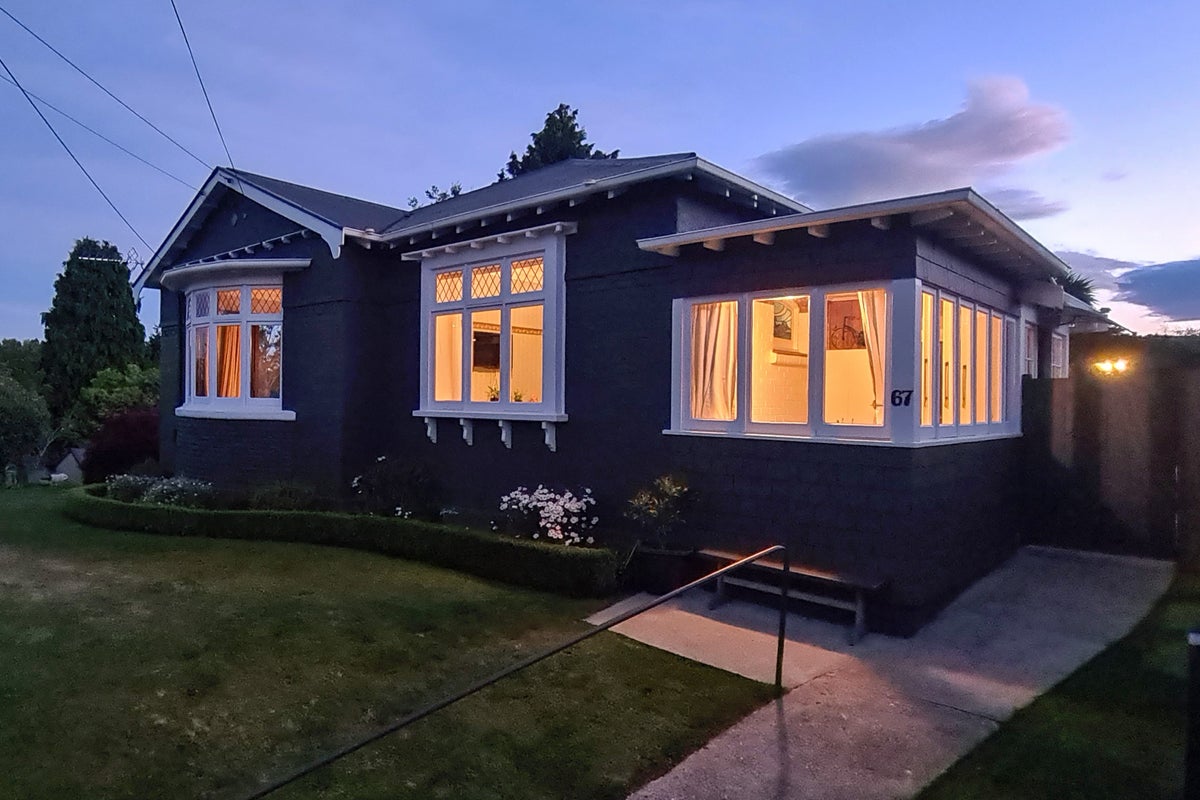 67 Brockville Road, Glenross, Dunedin - Carousel 1