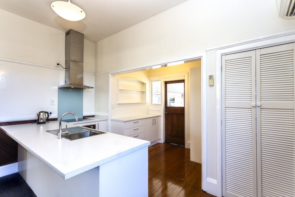 1/72 Wychbury Street, Spreydon, Christchurch - Carousel 2