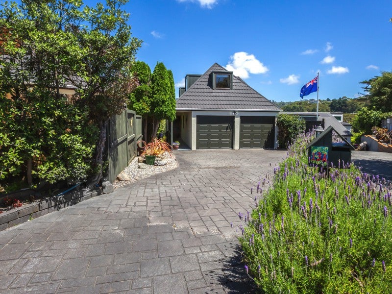 13A Observatory Close, Whitby, Porirua - Carousel 20