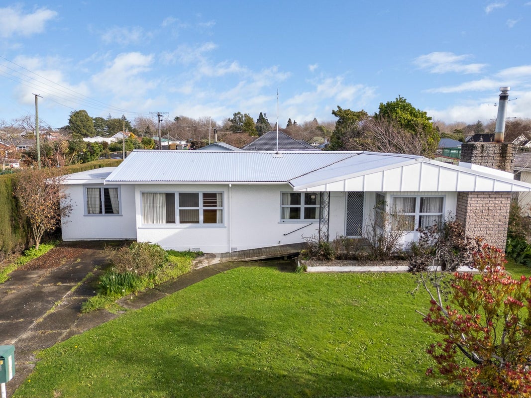 23 Hutcheson Street, Mayfield, Blenheim - Carousel 1