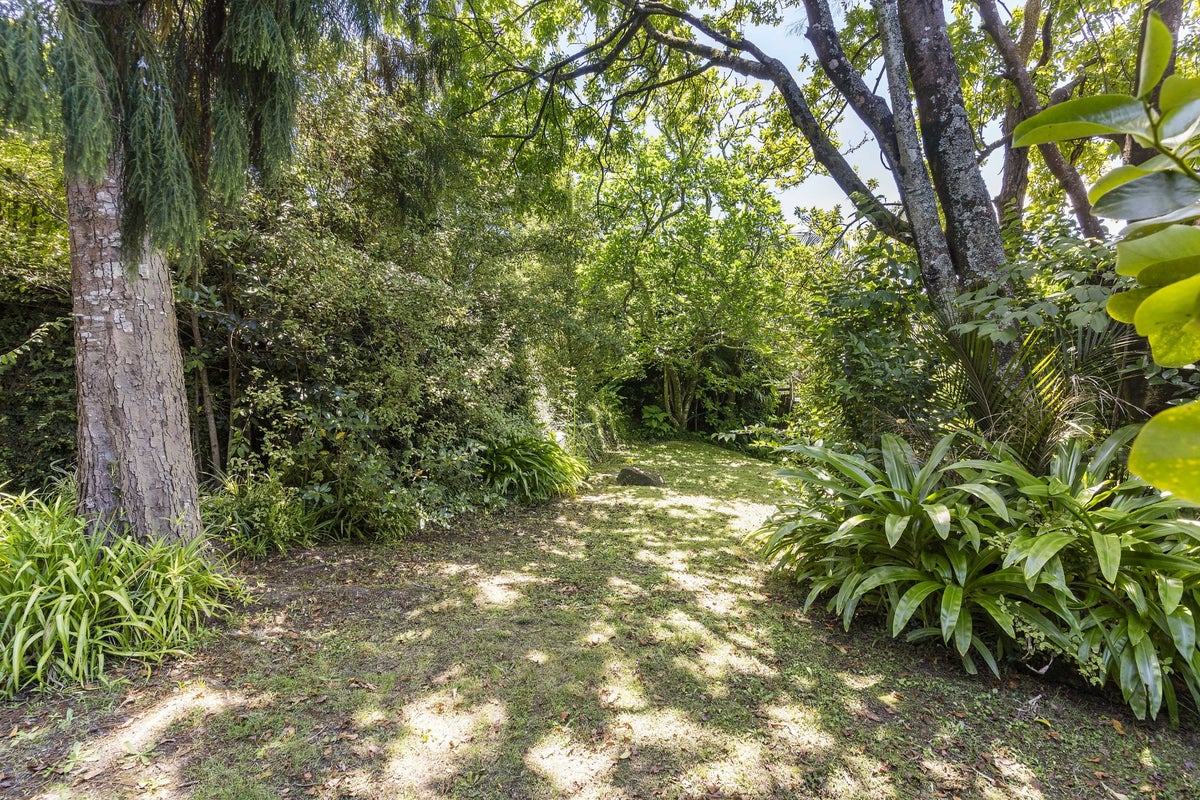 270 Titirangi Road, Titirangi, Auckland - Carousel 2