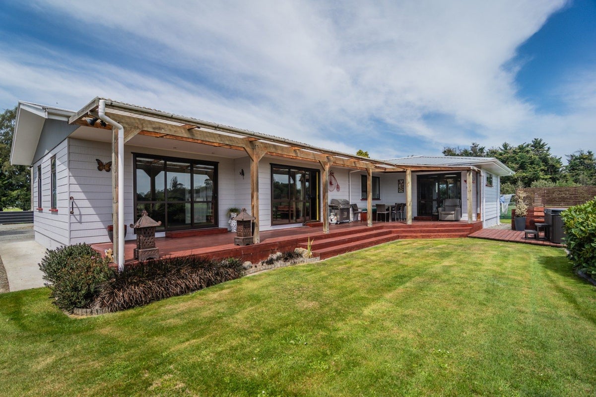 55 Grange Settlement Road, Temuka, Temuka - Carousel 1