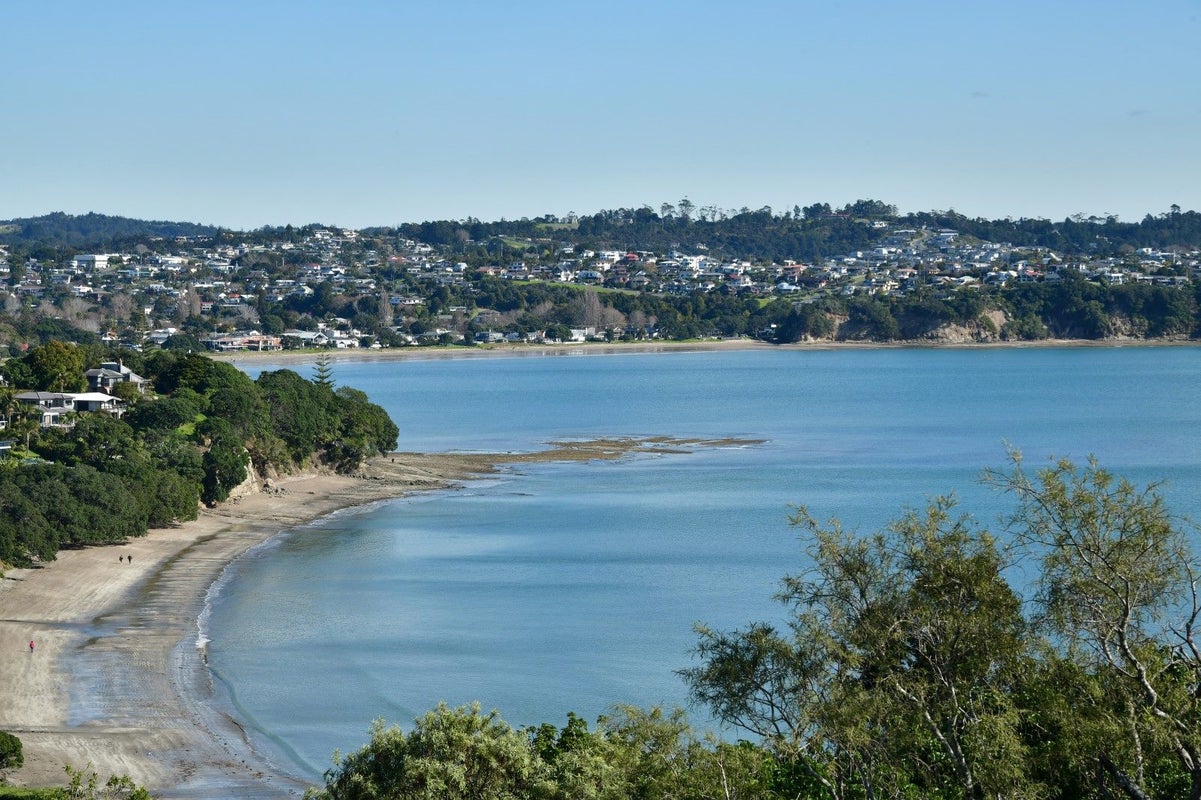 1124 Whangaparaoa Road, Tindalls Beach, Whangaparaoa - Carousel 1