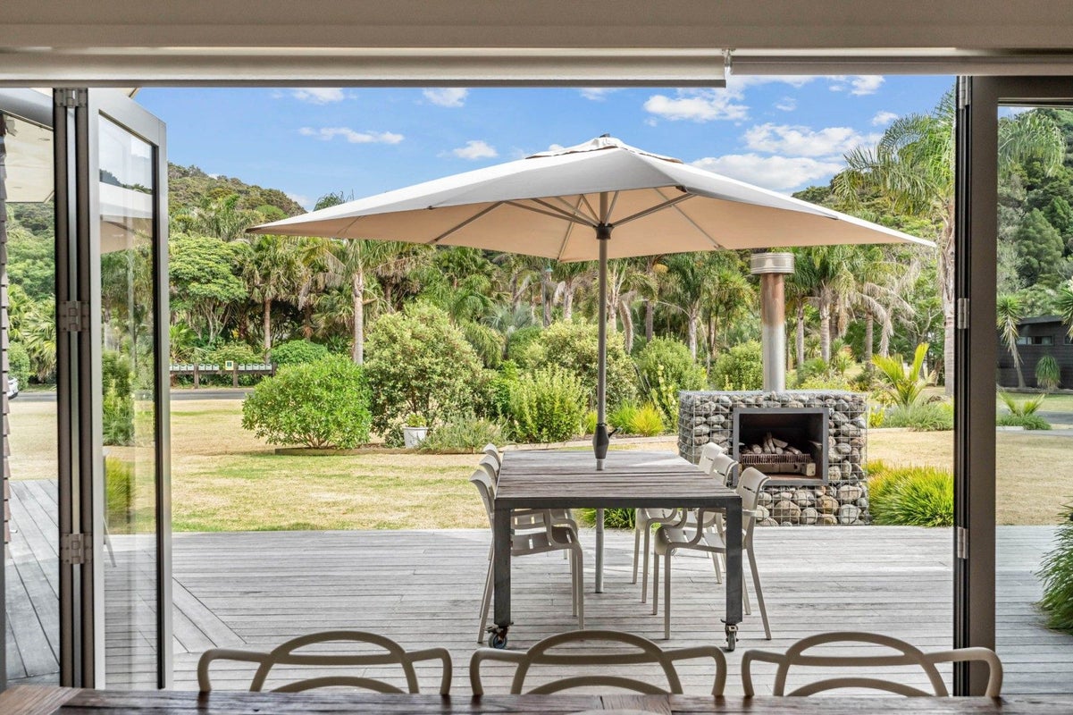 4 Coral Place, Matapouri, Whangarei - Carousel 2