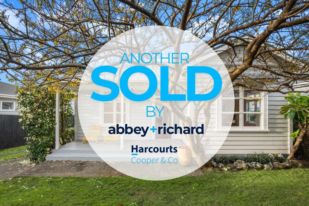 4 Halesowen Avenue, Sandringham, Auckland - Carousel 1