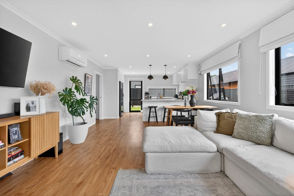 2 Balmerino Lane, Wallaceville, Upper Hutt - Carousel 2