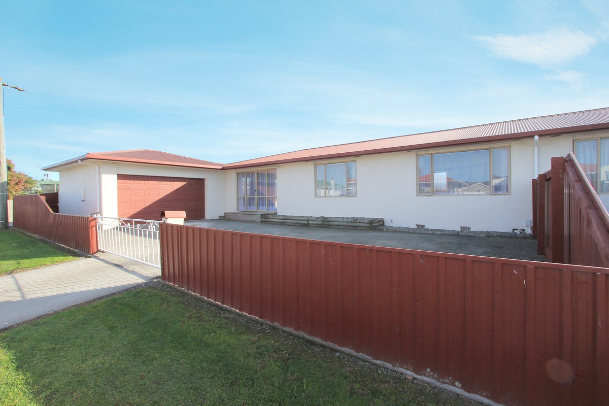 4 Parker Street, Mayfield, Blenheim - Carousel 1