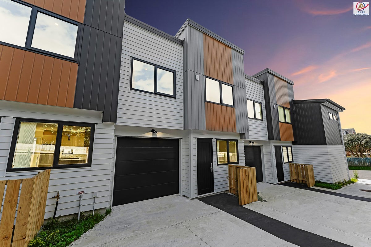 26C Cape Road, Mangere, Auckland - Carousel 1