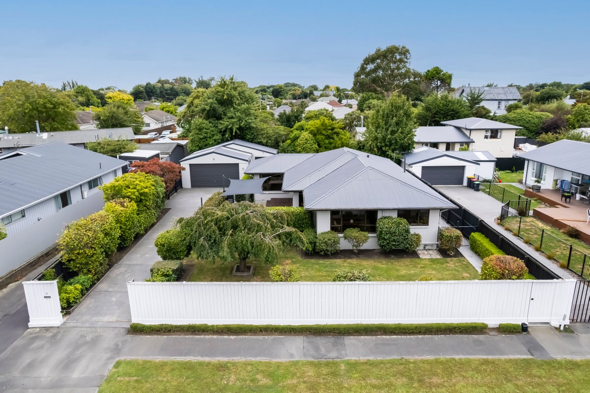 8 Warren Crescent, Hillmorton, Christchurch - Carousel 19