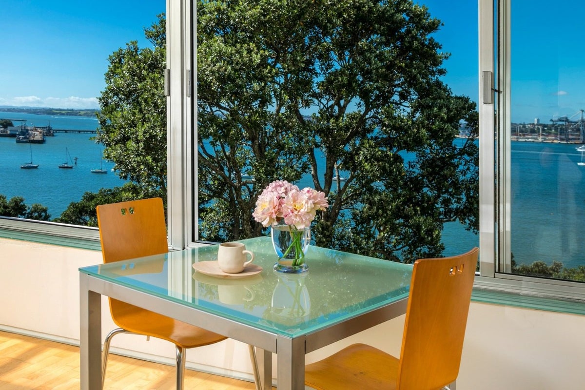 107/45 STANLEY POINT RD, Stanley Point, Auckland - Carousel 1
