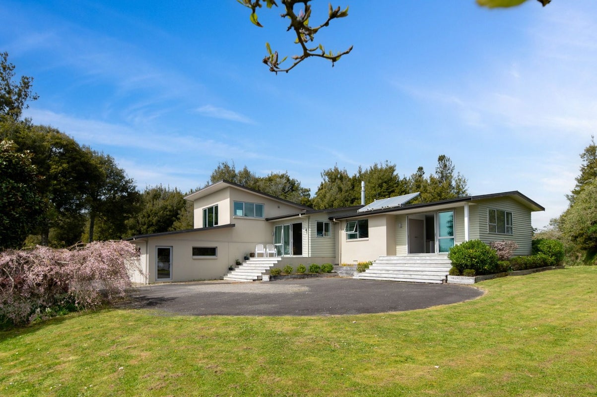 740 Tauranga Direct Road, Hamurana - Carousel 1