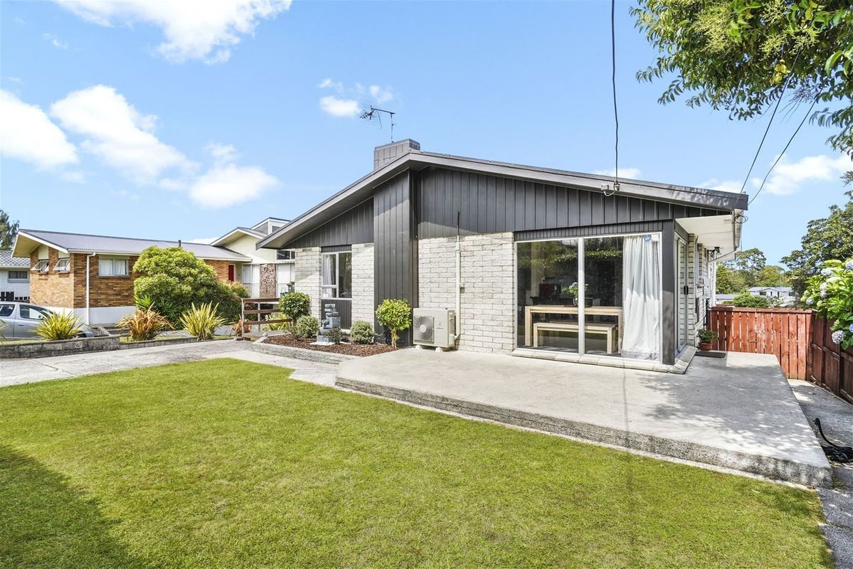 20 Garden Heights Avenue, Glenview, Hamilton - Carousel 2